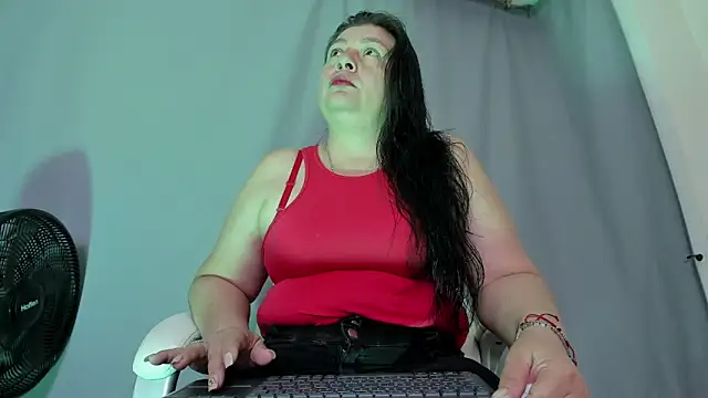 Samanrtha17 online show from 01/10/26, 11:34