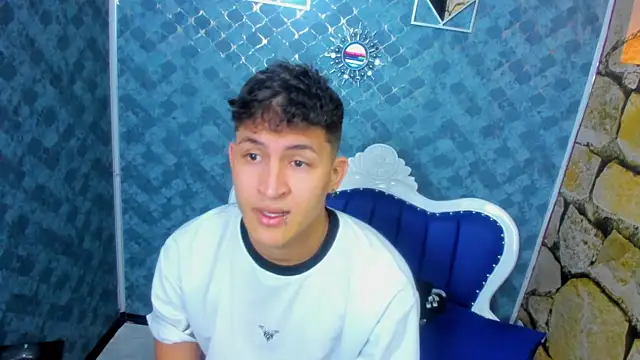 Snapshot of Ethan_Waalker chatting on 12/23/25, 03:59 Ethan Waalker online show from 12/23/25, 03:59