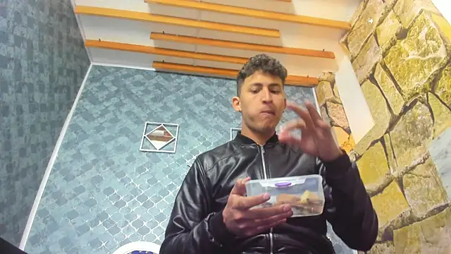 Snapshot of Ethan_Waalker chatting on 01/13/26, 02:39 Ethan Waalker online show from 01/13/26, 02:39