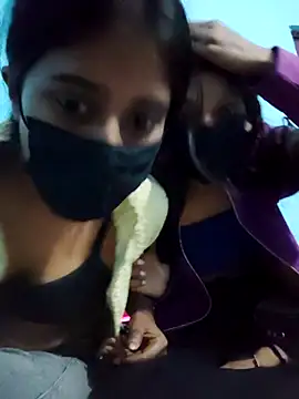 Aaradhya-Rani online show from 12/17/25, 08:15