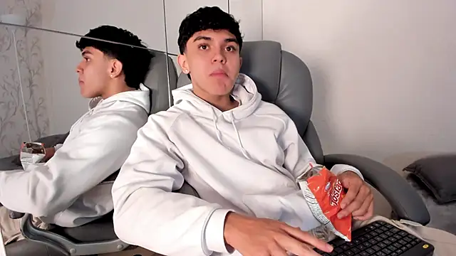  TaylorBlack online show from 03/16/26, 11:36