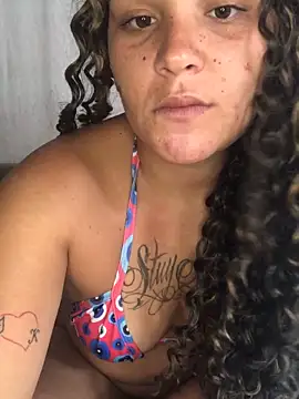 Snapshot of Geelalmeida chatting on 12/20/25, 03:30 Geelalmeida online show from 12/20/25, 03:30