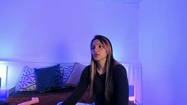 Snapshot of Ishtar_24 chatting on 12/20/25, 11:17 Ishtar 24 online show from 12/20/25, 11:17