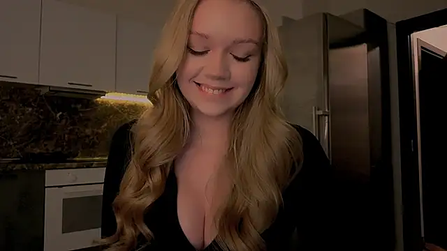 Snapshot of my_liss chatting on 03/25/26, 06:36 my liss online show from 03/25/26, 06:36