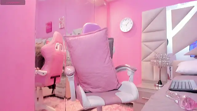 Snapshot of Diosa_exotic chatting on 12/20/25, 03:52 Diosa exotic online show from 12/20/25, 03:52