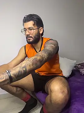 Snapshot of thedragonboyxxx chatting on 02/08/26, 04:49 thedragonboyxxx online show from 02/08/26, 04:49