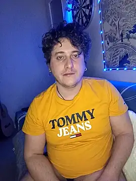 damslebambou1 online show from 02/02/26, 11:36