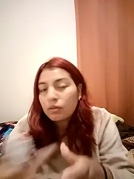 LUNARB23 online show from 12/19/25, 01:34