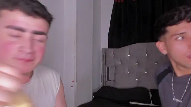 Snapshot of naughtysalomon__ chatting on 02/04/26, 02:50 naughtysalomon online show from 02/04/26, 02:50