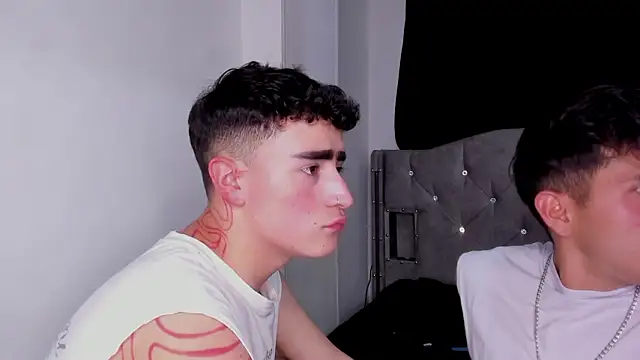 Snapshot of naughtysalomon__ chatting on 03/01/26, 12:45 naughtysalomon online show from 03/01/26, 12:45