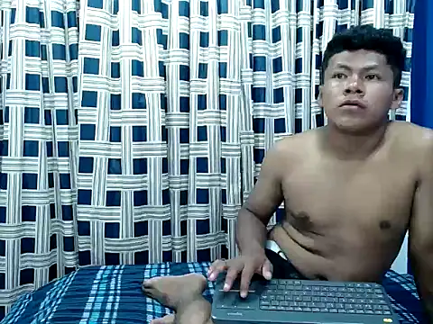 Snapshot of toomixxx chatting on 03/04/26, 07:58 toomixxx online show from 03/04/26, 07:58