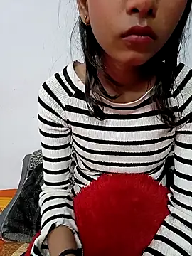 Snapshot of Mustardqueen62 chatting on 01/05/26, 07:39 Mustardqueen62 online show from 01/05/26, 07:39