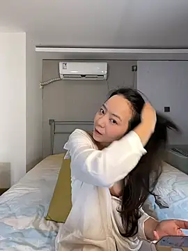 ccyun666 online show from 03/21/26, 01:43