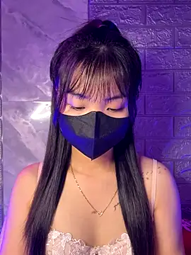    KARA    online show from 12/18/25, 01:22