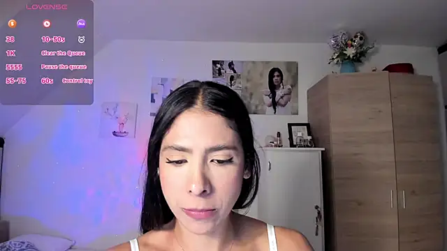 Snapshot of VEROSlen- chatting on 02/08/26, 01:53 VEROSlen- online show from 02/08/26, 01:53