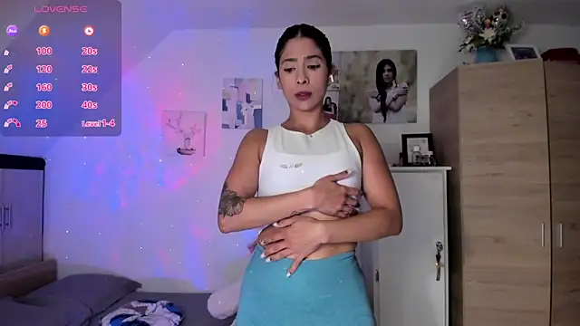 Snapshot of VEROSlen- chatting on 02/14/26, 03:14 VEROSlen- online show from 02/14/26, 03:14