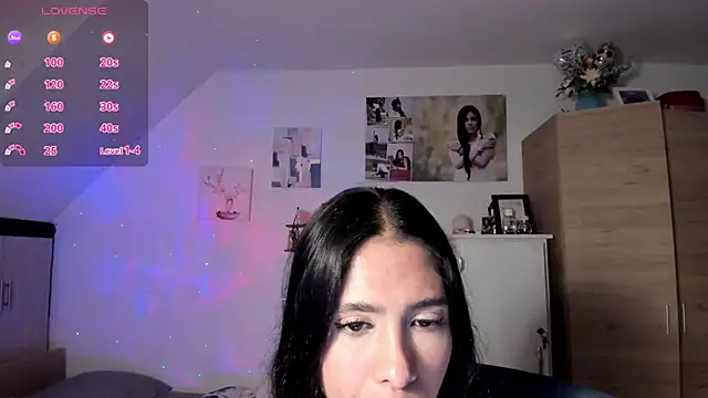 Snapshot of VEROSlen- chatting on 02/15/26, 03:14 VEROSlen- online show from 02/15/26, 03:14