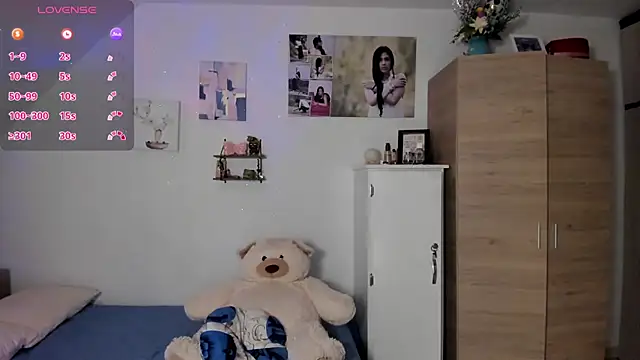 Snapshot of VEROSlen- chatting on 02/23/26, 03:26 VEROSlen- online show from 02/23/26, 03:26