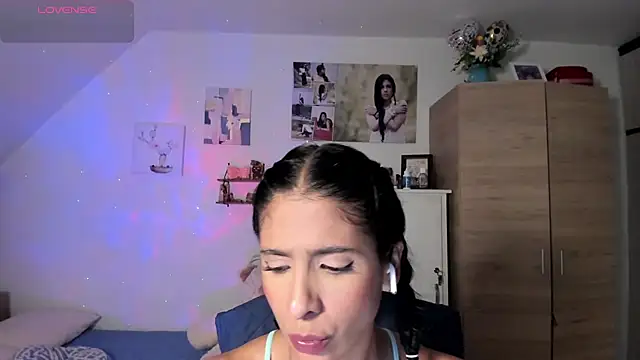 Snapshot of VEROSlen- chatting on 02/25/26, 03:16 VEROSlen- online show from 02/25/26, 03:16