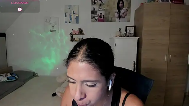 VEROSlen- online show from 05/17/26, 03:48