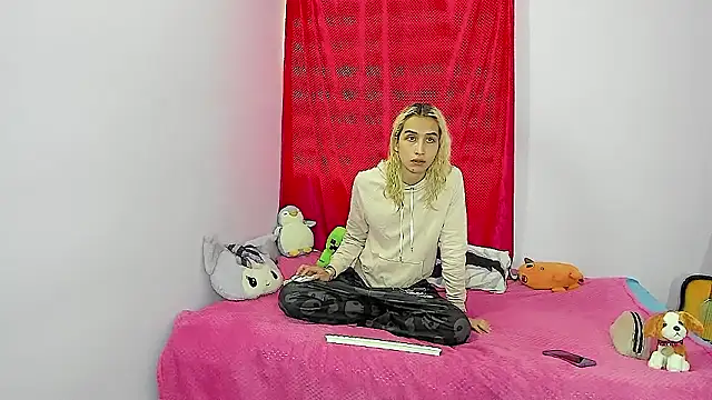 Elis-Darling online show from 01/13/26, 05:07