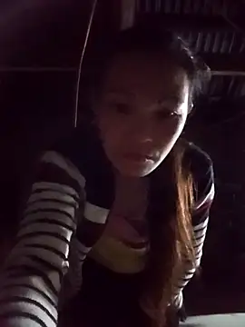 Snapshot of Girl_cutee chatting on 12/22/25, 11:40 Girl cutee online show from 12/22/25, 11:40