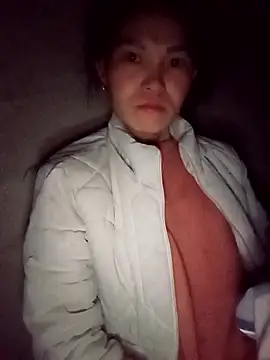 Snapshot of Girl_cutee chatting on 01/07/26, 07:49 Girl cutee online show from 01/07/26, 07:49