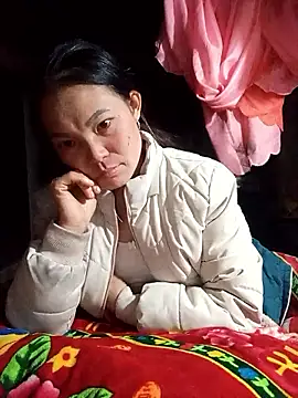 Snapshot of Girl_cutee chatting on 01/14/26, 09:52 Girl cutee online show from 01/14/26, 09:52