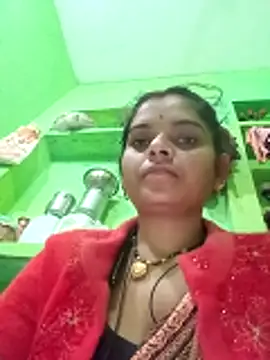 Snapshot of Uma_pande chatting on 12/19/25, 01:56 Uma pande online show from 12/19/25, 01:56