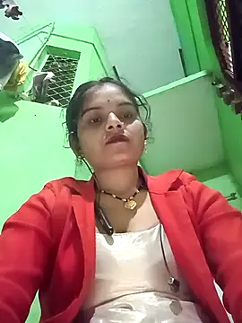 Snapshot of Uma_pande chatting on 12/19/25, 02:24 Uma pande online show from 12/19/25, 02:24