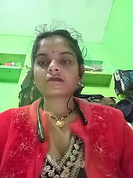 Snapshot of Uma_pande chatting on 12/22/25, 11:35 Uma pande online show from 12/22/25, 11:35