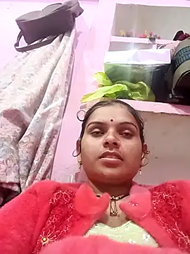 Snapshot of Uma_pande chatting on 02/03/26, 02:44 Uma pande online show from 02/03/26, 02:44