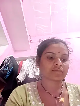 Snapshot of Uma_pande chatting on 02/07/26, 11:36 Uma pande online show from 02/07/26, 11:36