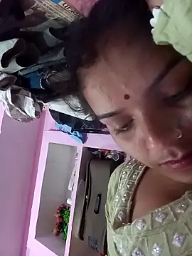 Snapshot of Uma_pande chatting on 02/07/26, 11:41 Uma pande online show from 02/07/26, 11:41