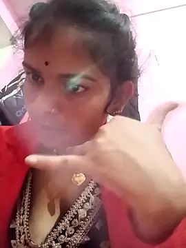 Snapshot of Uma_pande chatting on 02/11/26, 12:26 Uma pande online show from 02/11/26, 12:26