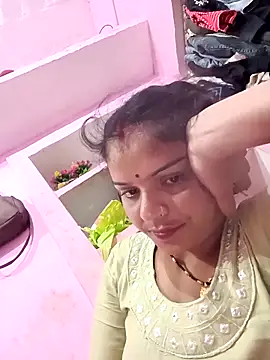 Snapshot of Uma_pande chatting on 02/17/26, 11:00 Uma pande online show from 02/17/26, 11:00