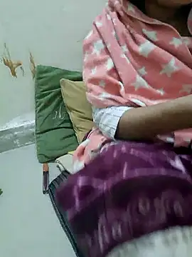 Snapshot of Meenu_rani7 chatting on 01/12/26, 07:13 Meenu rani7 online show from 01/12/26, 07:13