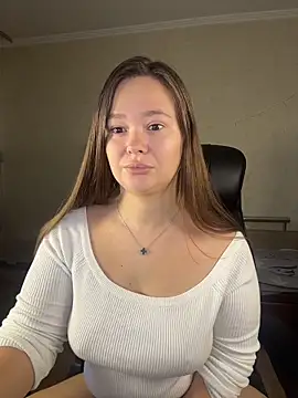 Snapshot of CaramelleSugarr chatting on 12/17/25, 07:14 CaramelleSugarr online show from 12/17/25, 07:14