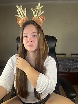 Snapshot of CaramelleSugarr chatting on 12/23/25, 10:46 CaramelleSugarr online show from 12/23/25, 10:46