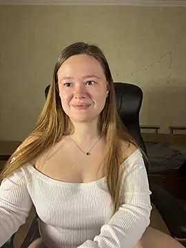 CaramelleSugarr online show from 04/08/26, 08:20