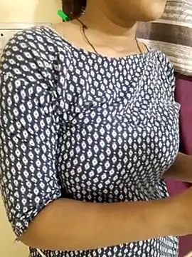 Geeta rani79 online show from 04/20/26, 07:26