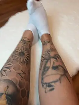 Snapshot of Klarry69 chatting on 04/09/26, 08:25 Klarry69 online show from 04/09/26, 08:25