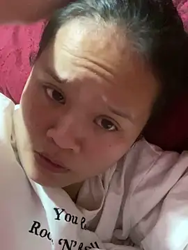 Thanhhuyen001 online show from 02/08/26, 12:30