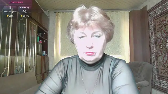 Snapshot of Casey_peach chatting on 07/10/26, 06:17 Casey peach online show from 07/10/26, 06:17