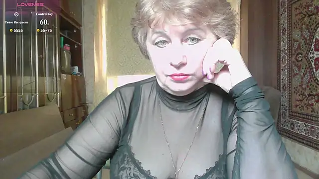 Snapshot of Casey_peach chatting on 07/14/26, 07:02 Casey peach online show from 07/14/26, 07:02
