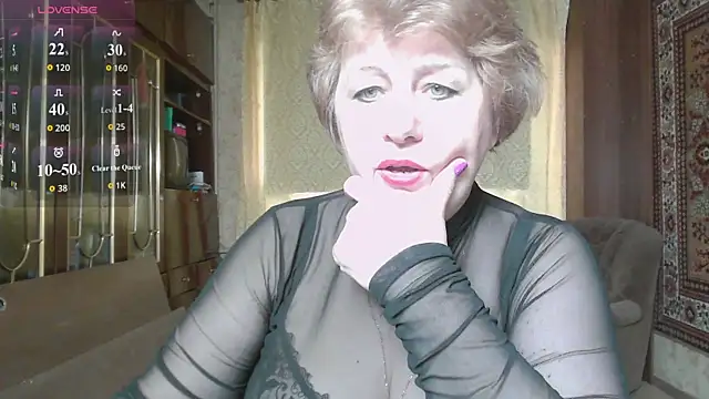 Snapshot of Casey_peach chatting on 07/15/26, 05:56 Casey peach online show from 07/15/26, 05:56