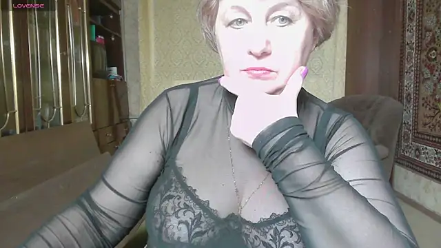 Snapshot of Casey_peach chatting on 07/17/26, 03:18 Casey peach online show from 07/17/26, 03:18