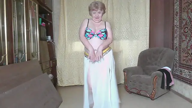 Snapshot of Casey_peach chatting on 08/01/26, 03:44 Casey peach online show from 08/01/26, 03:44