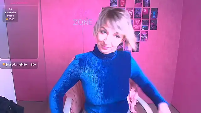 Lana Foxyy online show from 03/26/26, 07:47