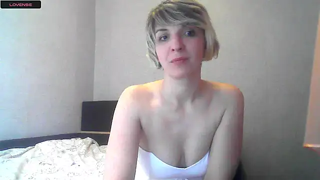 Snapshot of Lana_Foxyy chatting on 04/26/26, 07:33 Lana Foxyy online show from 04/26/26, 07:33